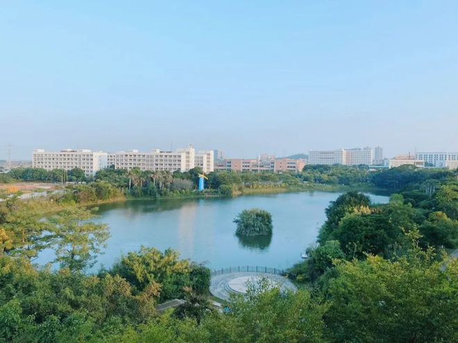 雷竞技网/厦门软件职业技术学院2022招生宣讲会发布