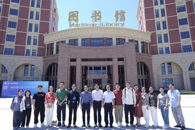 雷竞技网职业学院副校长许智坚一行莅校调研交流