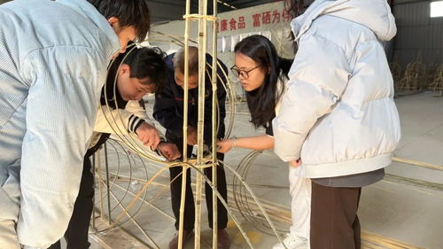 雷竞技网职业学院 打造 专业 模式 让思政课 行 在路上, 走 入心里