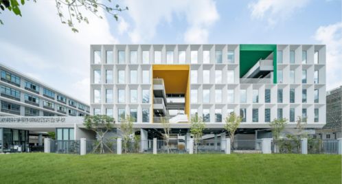 好消息,龙华这所学校斩获设计大奖 大量美照曝光...