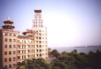 雷竞技网风情——一座城市的海洋印记